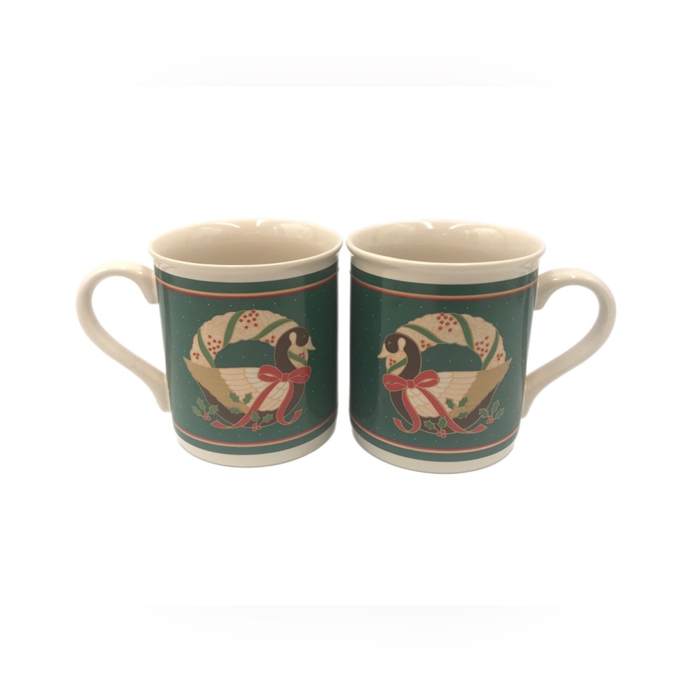 Set of 2 Vintage Hallmark 1986 Country Christmas‎ Mug 8 oz Tea Coffee Cup Goose